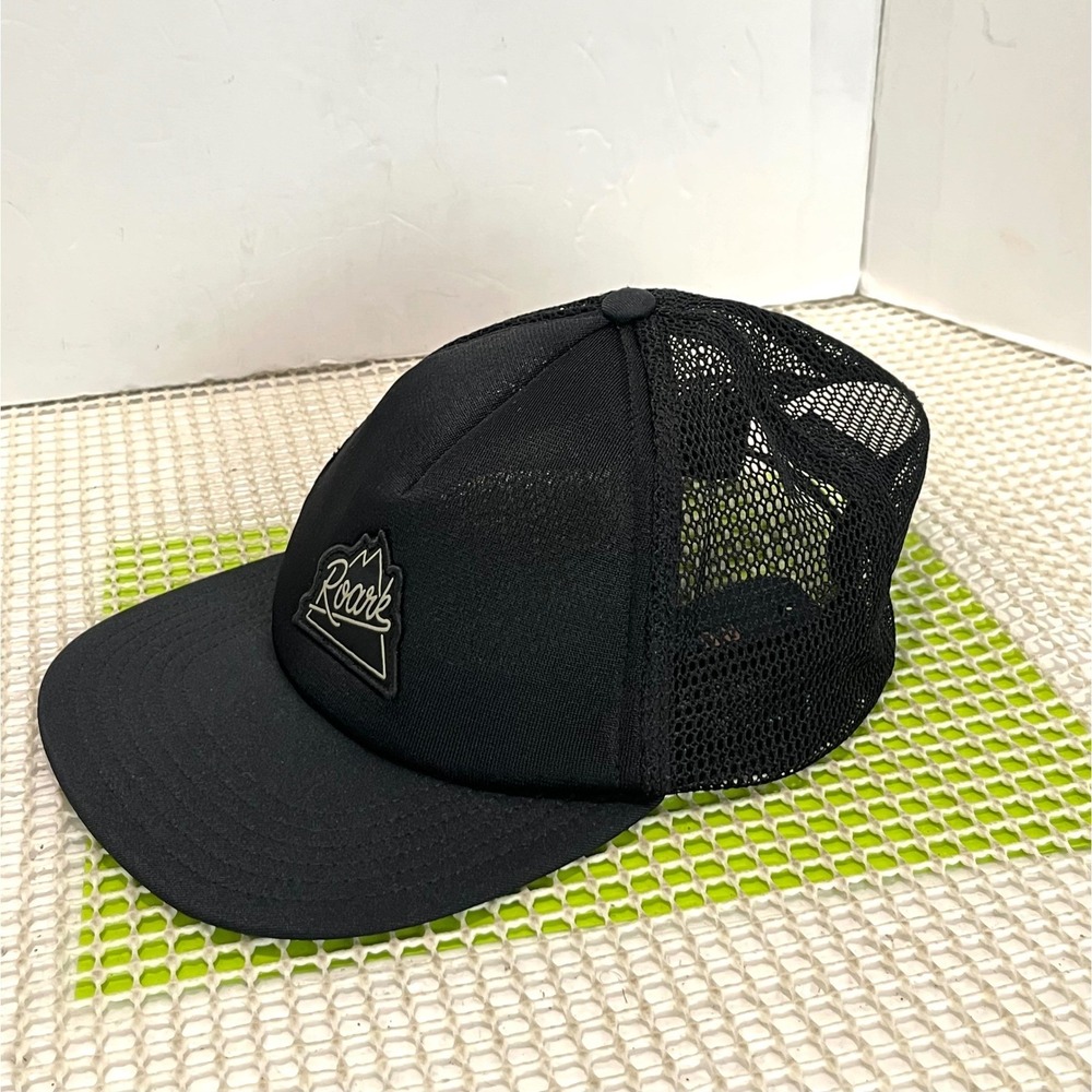 Roark Peaking Packable Trucker Hat Sage Black Mesh Back RH594 MSRP $37 NEW